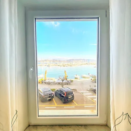 La Finestra Sul Mare Pensión *