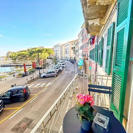 La Finestra Sul Mare Гостевой дом
